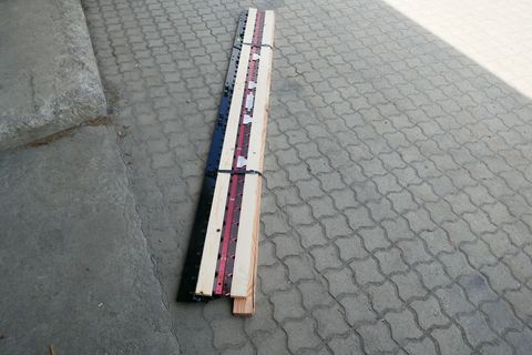 [3600-7106923-3.jpg]