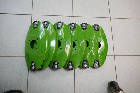 [3600-7151674-6.jpg]