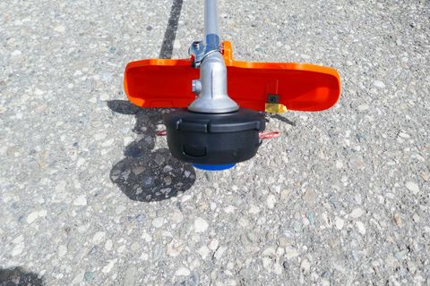 [3600-7171924-5.jpg]