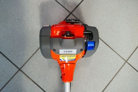 [3600-7395593-3.jpg]