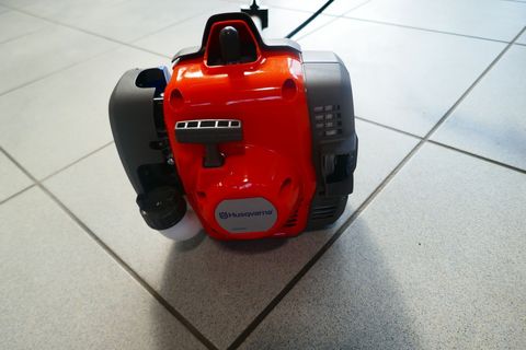 [3600-7395593-4.jpg]
