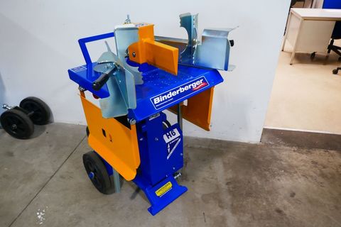 [3600-7474705-0.jpg]