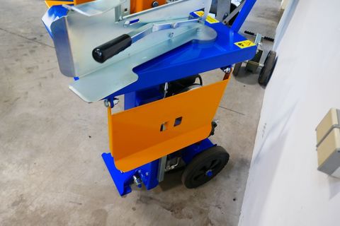 [3600-7474705-6.jpg]