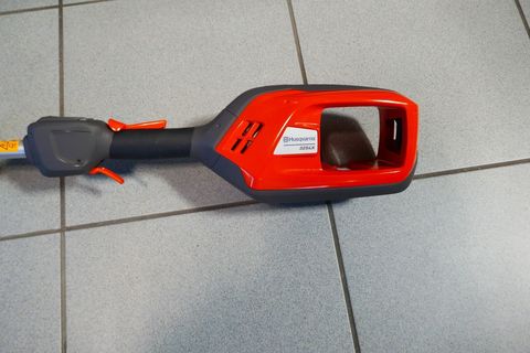 [3600-7500570-6.jpg]