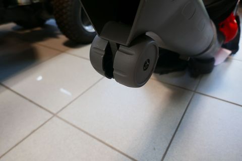 [3600-7513689-5.jpg]