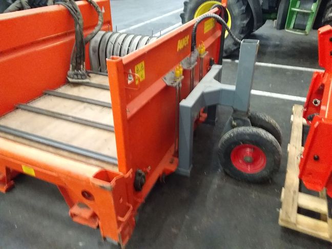 [3606-6689519-0_1.jpg]