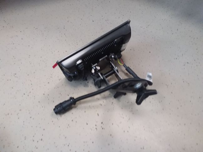 [3606-6861075-0_1.jpg]