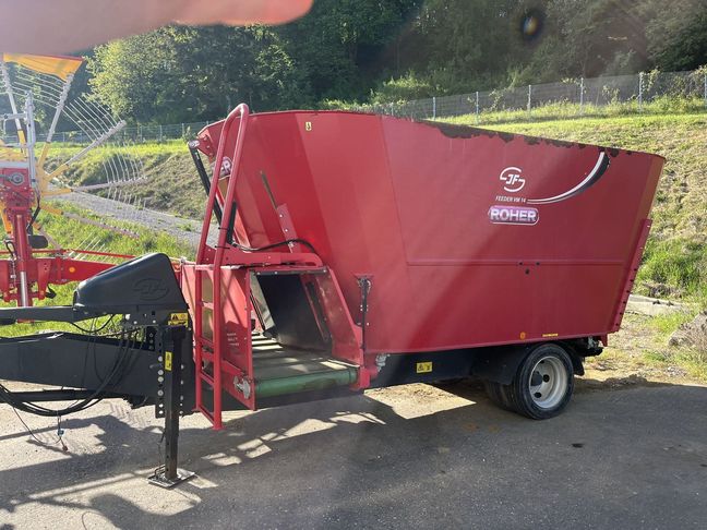 [3606-6974930-0_1.jpg]