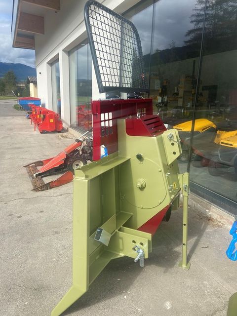 [3886-2869891-1.jpg]