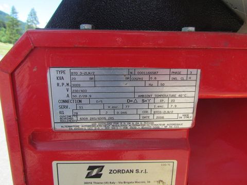 [3886-4320305-5.jpg]