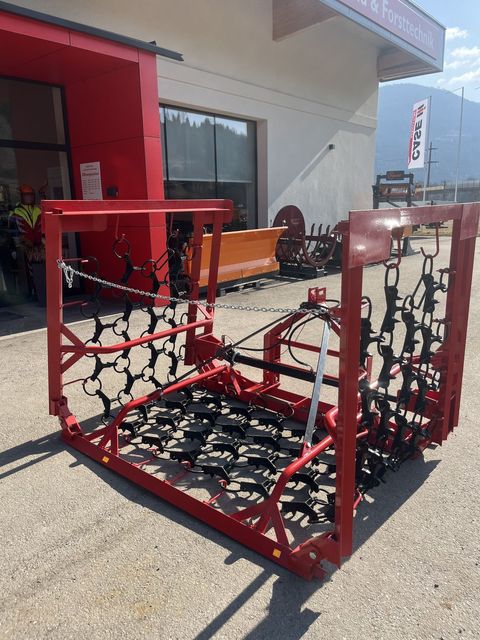 [3886-6769146-2.jpg]