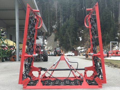 [3944-4085360-5.jpg]