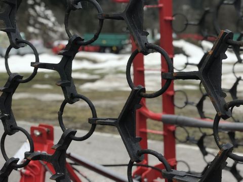 [3944-4085360-8.jpg]