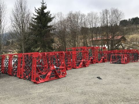 [3944-4085360-9.jpg]