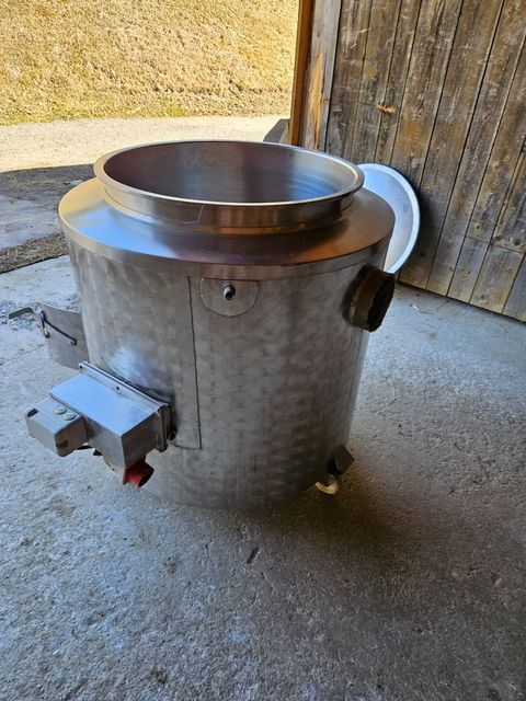 [3944-5366891-1.jpg]