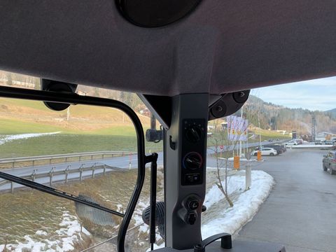 [3944-6526086-16.jpg]