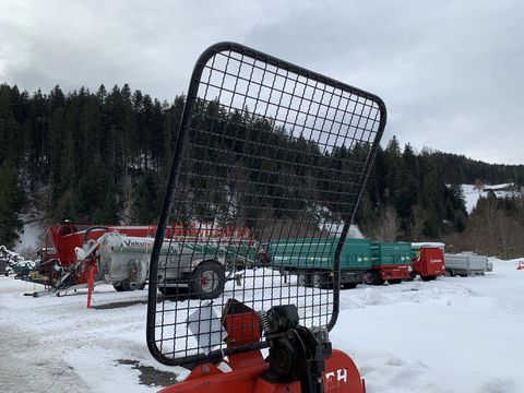 [3944-6681796-8.jpg]