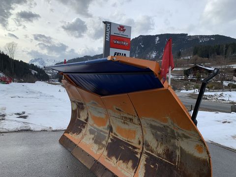 [3944-6743269-9.jpg]