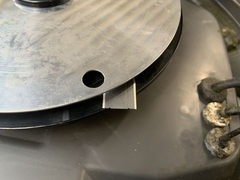 [3944-6746216-11.jpg]