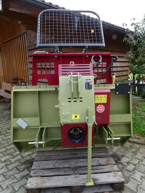 [4079-2257722-3.jpg]