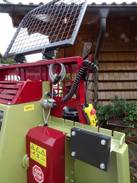 [4079-2257722-5.jpg]