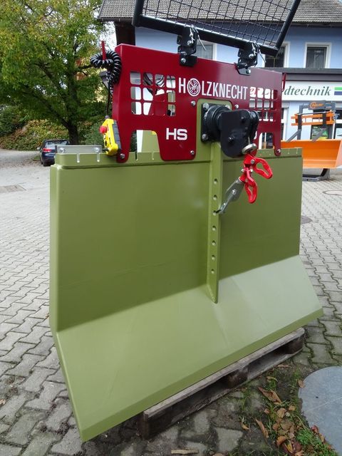 [4079-2257722-6.jpg]