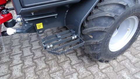 [4079-2643450-11.jpg]