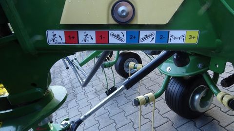 [4079-2881068-11.jpg]