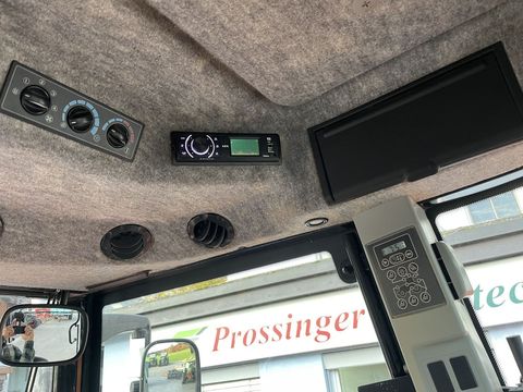 [4079-6395428-12.jpg]