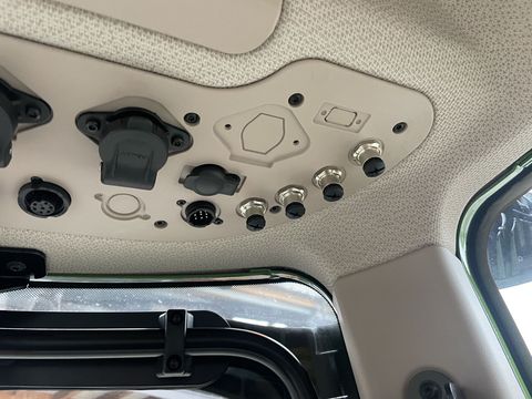 [4079-6534978-14.jpg]