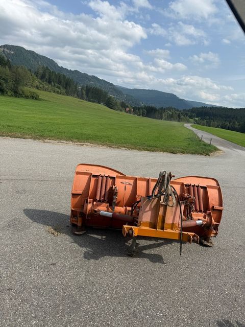 [4750-6343091-3.jpg]