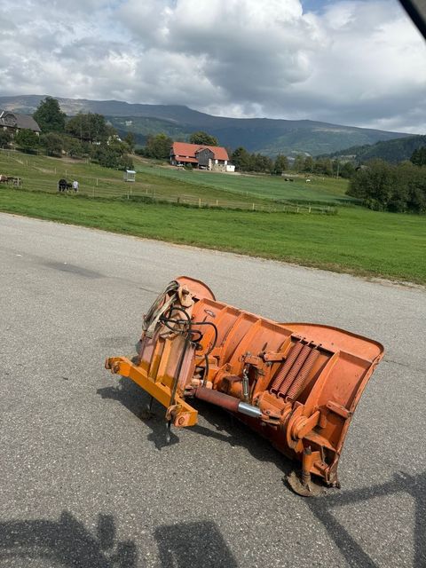 [4750-6343091-4.jpg]