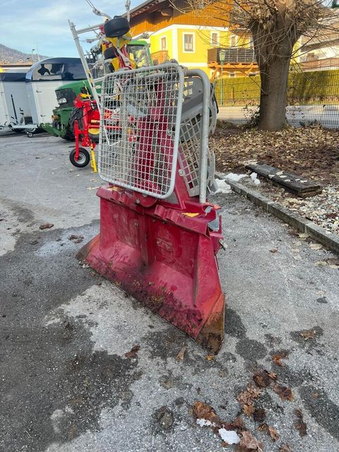 [6032-6597822-5.jpg]