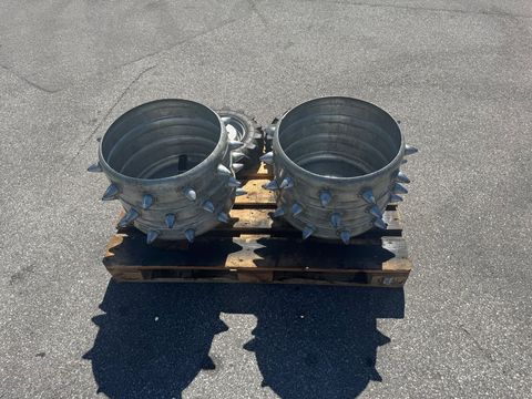 [6034-6239234-2.jpg]