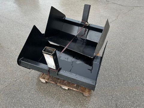 [6034-6875343-1.jpg]