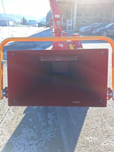 [6035-6682494-4.jpg]