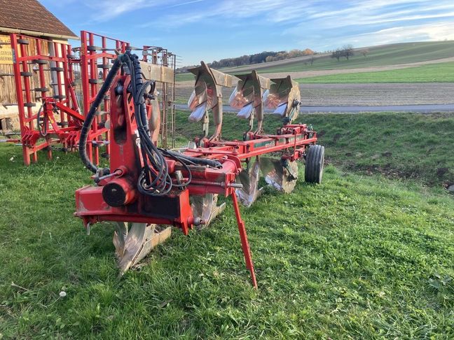 [6194-6430557-0_1.jpg]