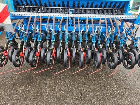 [6732-4239191-6.jpg]