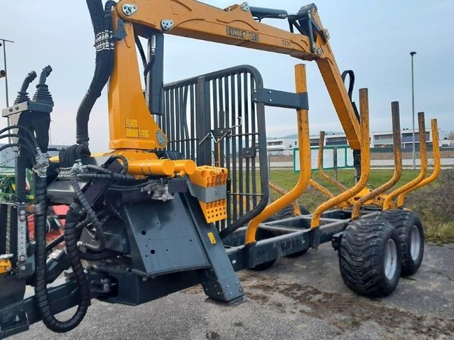 [6732-6484906-0_1.jpg]