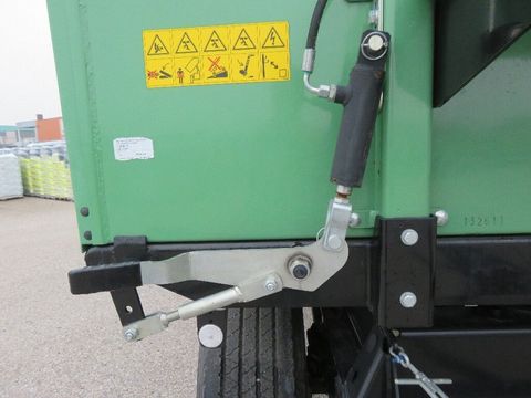 [6733-6765921-8.jpg]