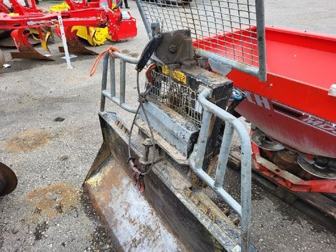 [6734-6765918-8.jpg]