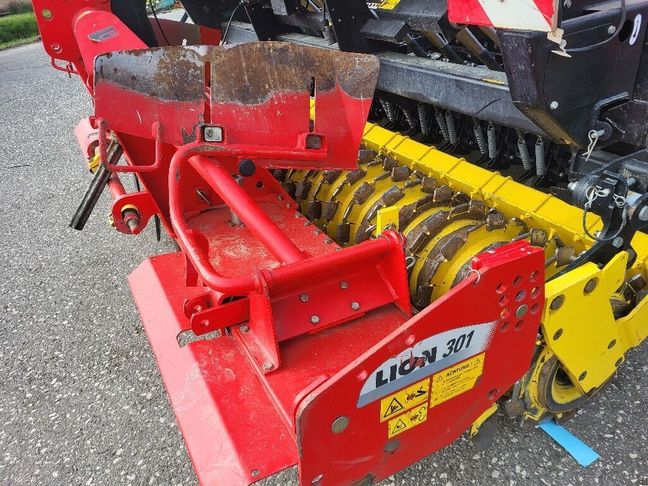 [6734-6912299-0_1.jpg]