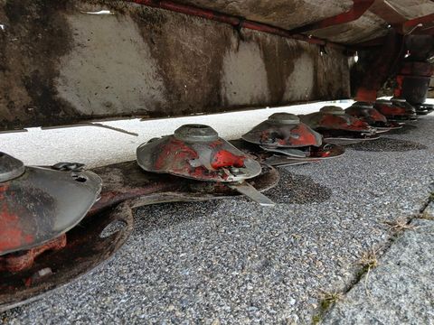 [6877-6391342-8.jpg]