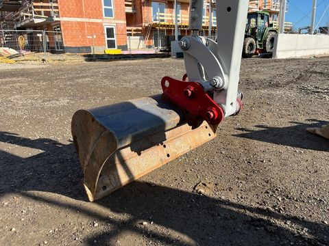 [6877-6469896-7.jpg]