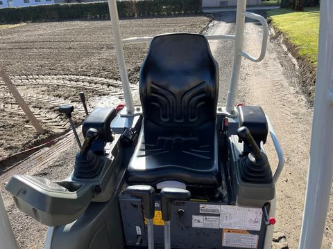 [6877-6469896-8.jpg]