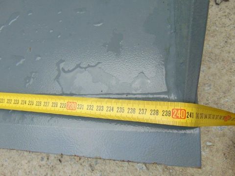 [7455-5844289-6.jpg]