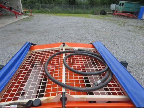 [7455-6003328-11.jpg]