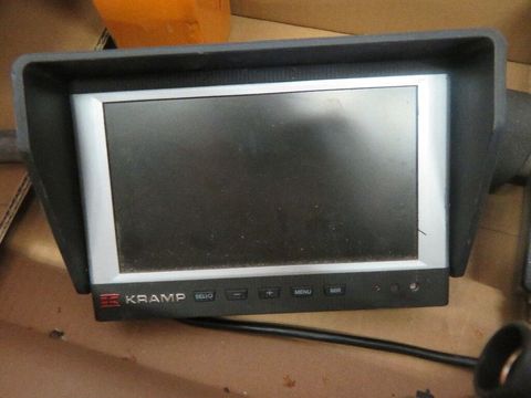 [7455-6003328-15.jpg]