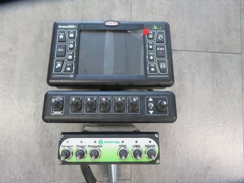 [7455-6319044-12.jpg]