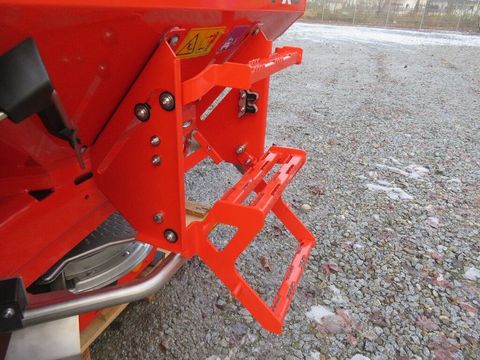 [7455-6484674-13.jpg]